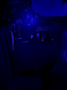 johnboones10 online show from November 27, 11:51 pm