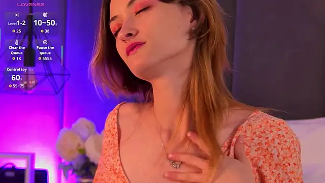 Snapshot of LillySvon chatting on November 23, 4:29 pm LillySvon online show from November 23, 4:29 pm