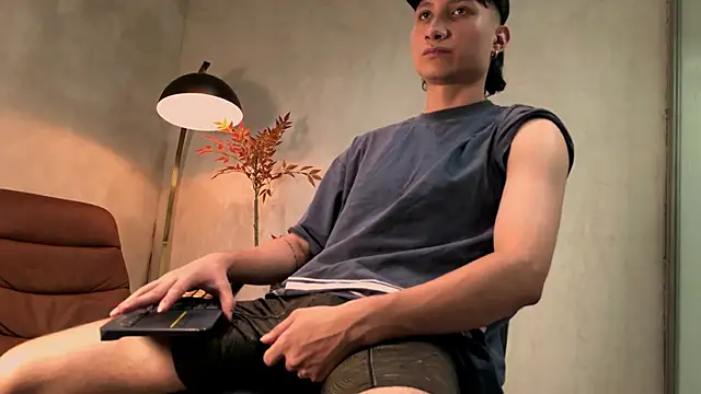 enzo steel online show from November 23, 8:19 pm