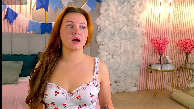 AnnySue  online show from September 28, 5:35 am