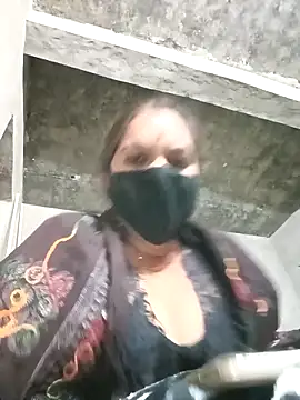 suhani sharmj online show from December 18, 10:49 pm