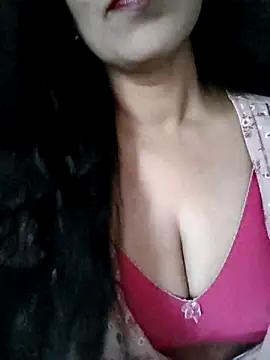 Snapshot of Deepa_Sharma143 chatting on October 17, 1:20 am Deepa Sharma143 online show from October 17, 1:20 am