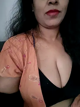Snapshot of Deepa_Sharma143 chatting on November 21, 5:17 am Deepa Sharma143 online show from November 21, 5:17 am