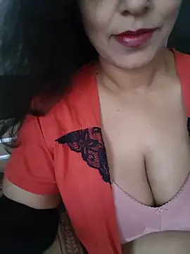 Deepa Sharma143 online show from May 21, 1:56 am