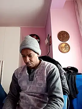 estrogeni online show from January 12, 10:20 am