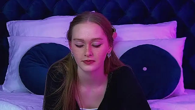 AgataFoxley online show from March 6, 6:10 am