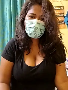 HAANNIAA online show from September 13, 3:45 pm