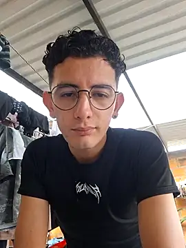 Snapshot of STEVAN_RXX chatting on February 22, 2:04 pm STEVAN RXX online show from February 22, 2:04 pm