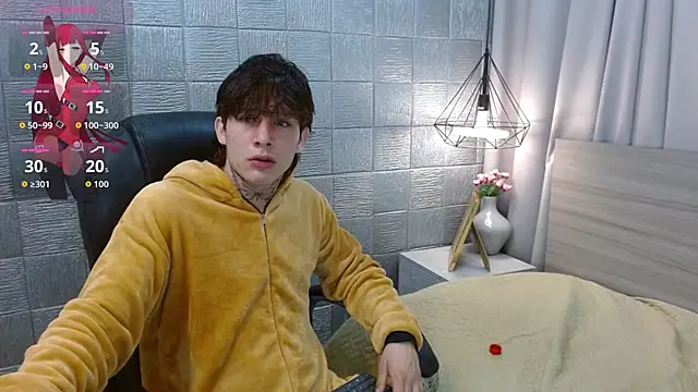 Iantwink18 online show from September 19, 5:53 am