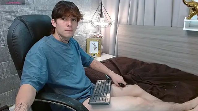 Iantwink18 online show from September 28, 12:21 pm