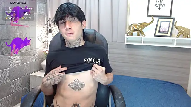 Iantwink18 online show from October 7, 7:22 pm