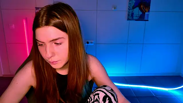 AliceCUNTach online show from November 12, 5:08 am