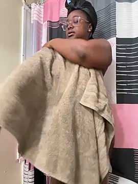 Snapshot of Milkcoco chatting on November 11, 1:22 pm Milkcoco online show from November 11, 1:22 pm