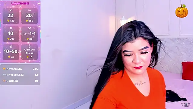 TianaGlow26 online show from October 31, 7:26 pm