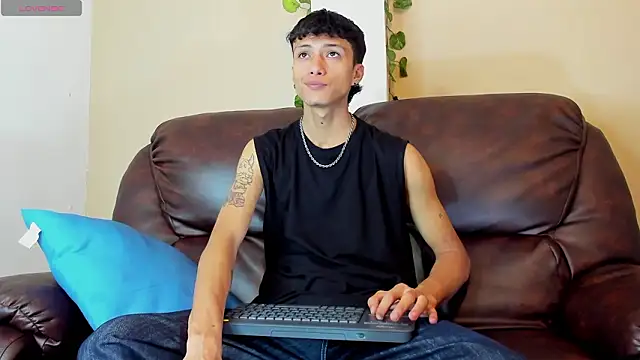 Lean Portman online show from March 17, 2:20 pm