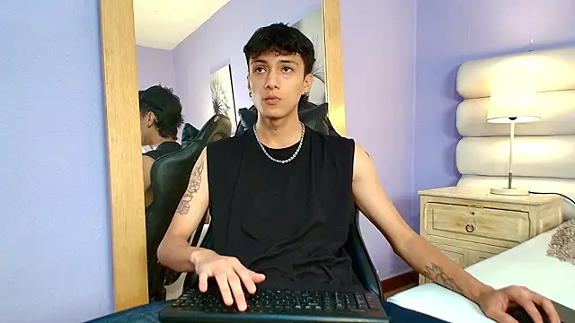 Lean Portman online show from March 29, 2:28 pm