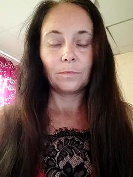 Snapshot of MerelinMILf chatting on October 13, 7:19 am MerelinMILf online show from October 13, 7:19 am
