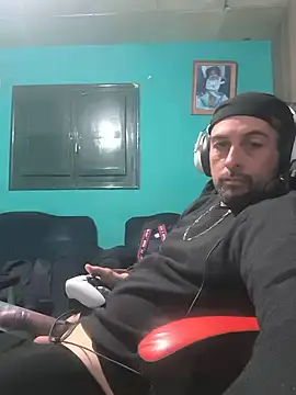 Snapshot of El_Andres_1 chatting on May 25, 3:23 am El Andres 1 online show from May 25, 3:23 am