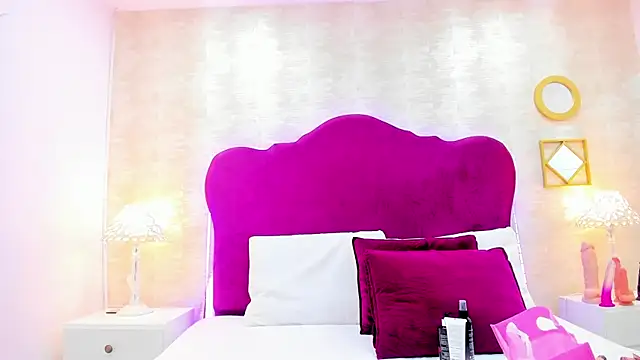 Sweet Lucianaa online show from December 17, 5:52 pm