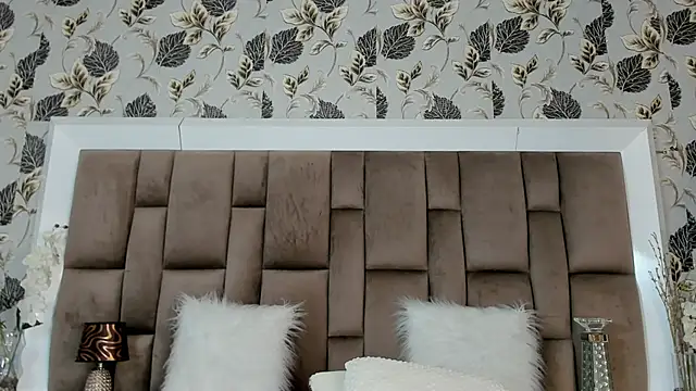 LizaMintelli online show from November 29, 12:52 pm