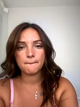 Snapshot of madiiy chatting on September 9, 8:08 pm madiiy online show from September 9, 8:08 pm