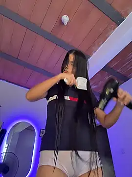 Ashley and Zoe online show from November 29, 4:32 pm