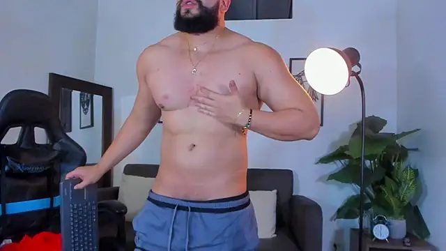 Justin kingX7 online show from May 8, 5:46 am