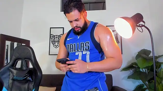 Justin kingX7 online show from May 30, 4:31 am