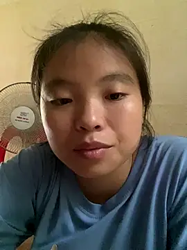 viluna online show from October 4, 4:21 am