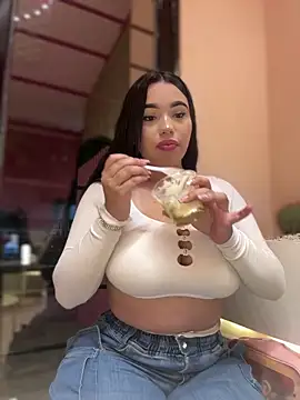 SofiaWildee online show from February 4, 12:16 am