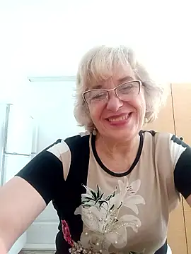 52MiaLove02 online show from May 8, 5:02 am