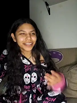 Snapshot of Sum1sDahtr chatting on October 4, 2:42 am Sum1sDahtr online show from October 4, 2:42 am