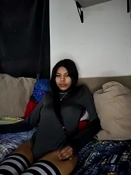 Snapshot of Sum1sDahtr chatting on October 4, 6:06 pm Sum1sDahtr online show from October 4, 6:06 pm