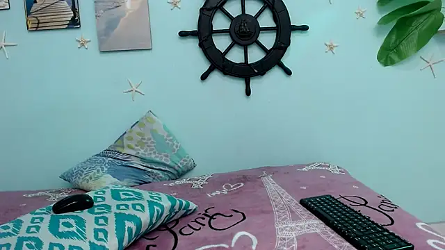 Snapshot of valeria18sexy chatting on November 3, 1:19 am valeria18sexy online show from November 3, 1:19 am