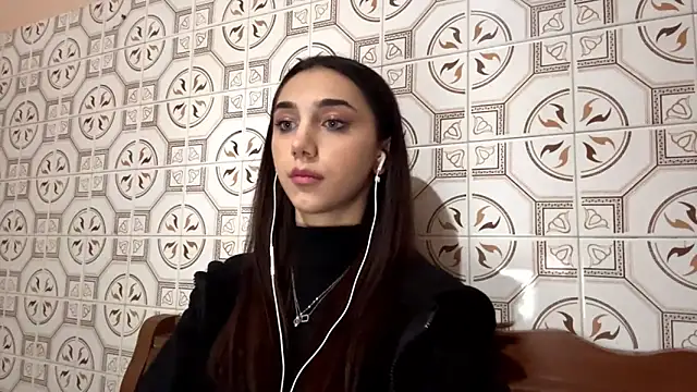 Snapshot of LinaMour chatting on November 6, 10:10 pm LinaMour online show from November 6, 10:10 pm