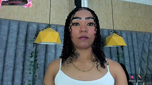 SkylerBloomm online show from May 19, 10:16 pm