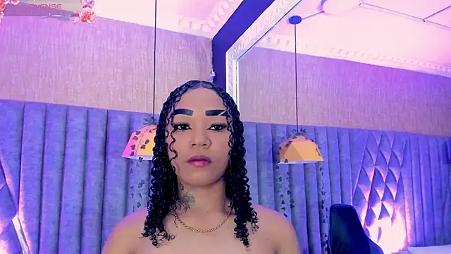 SkylerBloomm online show from July 1, 8:19 pm