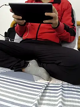 Snapshot of yazinyazin1 chatting on November 1, 9:11 am yazinyazin1 online show from November 1, 9:11 am