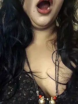 Angel0731 online show from April 16, 6:30 pm