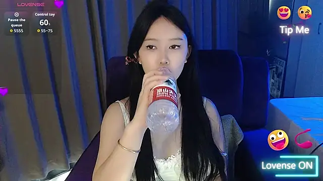 Snapshot of Eoov chatting on October 24, 1:35 am Eoov online show from October 24, 1:35 am