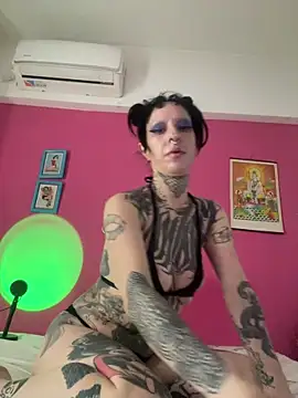 Snapshot of obsesiondarketa chatting on February 19, 7:32 pm obsesiondarketa online show from February 19, 7:32 pm