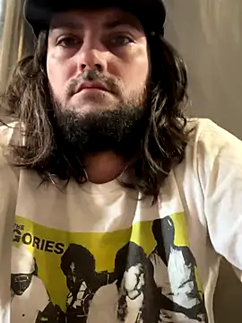 Snapshot of crashnasty chatting on September 23, 3:37 pm crashnasty online show from September 23, 3:37 pm
