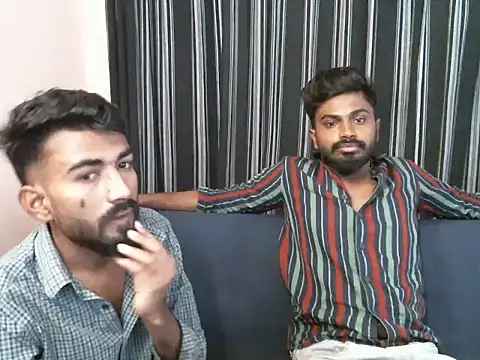 Snapshot of indianbighard21 chatting on June 21, 7:11 am indianbighard21 online show from June 21, 7:11 am