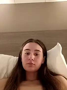 freakylittlebitch69 online show from September 12, 2:39 pm