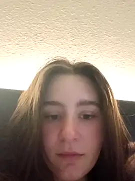 freakylittlebitch69 online show from September 23, 8:12 pm