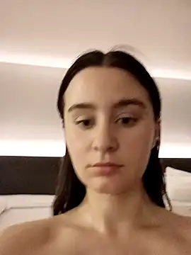 freakylittlebitch69 online show from November 8, 1:00 pm