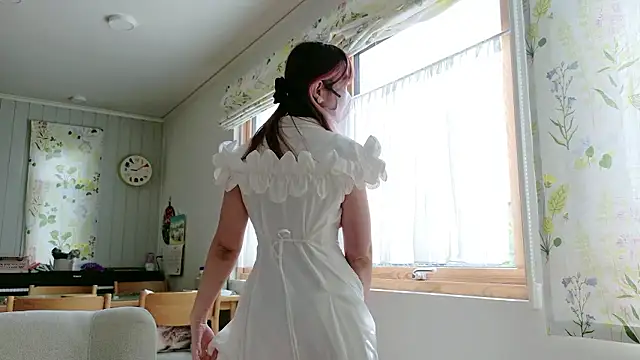SUZU 1201 online show from May 30, 12:08 am