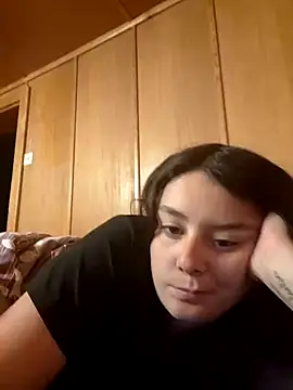 Snapshot of YoungLiisaxx chatting on October 14, 5:30 am YoungLiisaxx online show from October 14, 5:30 am