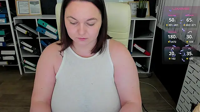  feel me  online show from February 6, 1:54 am