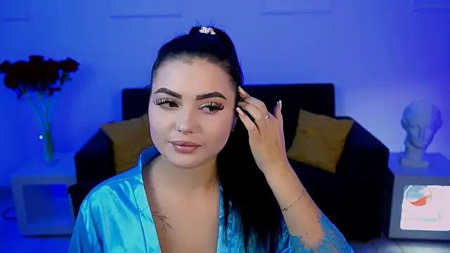 NaomiWilsons online show from December 5, 12:25 pm